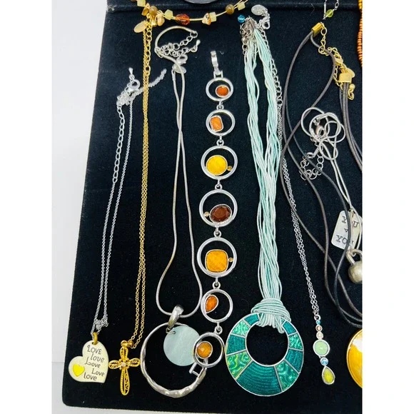 Lia Sophia Silver & Gold Tone Necklace, Bracelet & Earring Lot Of 35 - Picture 13 of 16